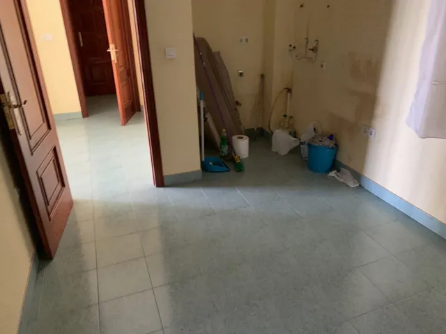 SE VENDE O ALQUILA ENTREPLANTA COMERCIAL EN RIANXO — 15