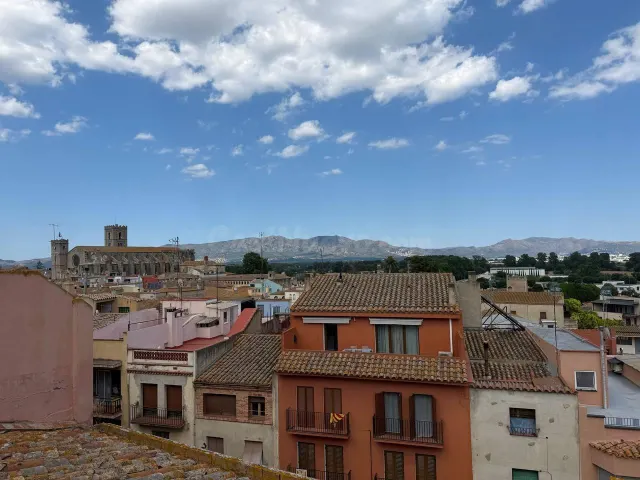 Edificio con gran potencial de rehabilitación en Castelló d'