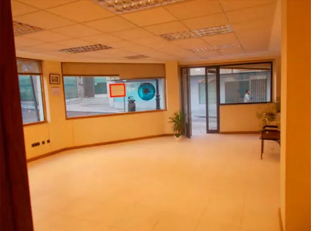 Urbis te ofrece un local comercial en zona San Cristóbal, Sa