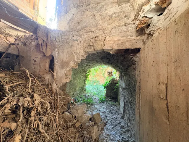 Oportunidad!! Casa grande esquinera a Santa Coloma de queralt por 105.000eur con muchas posibilidades. — 34