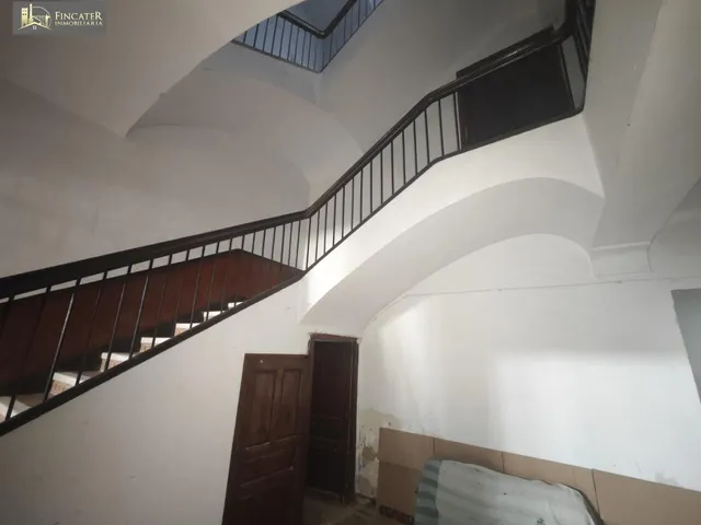 CASA EN CELLA — 12