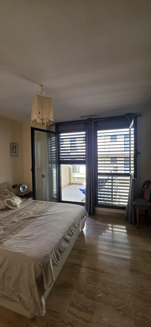Dúplex en primera línea de mar en l’Ametlla: dos terrazas, vistas espectaculares y piscina comunitaria — 11