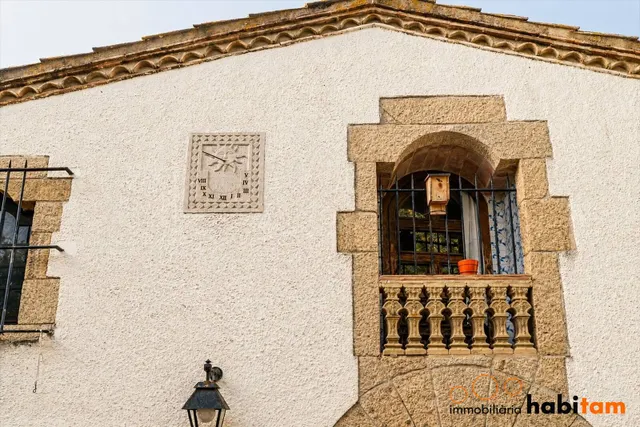 Espectacular Masia de piedra del siglo XIX con 2.200m2 de terreno — 35