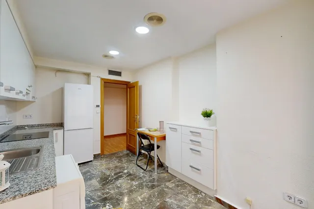 Piso de 3 dormitorios, vestidor y 134 m2 en pleno centro de Murcia – Calle Platería — 14