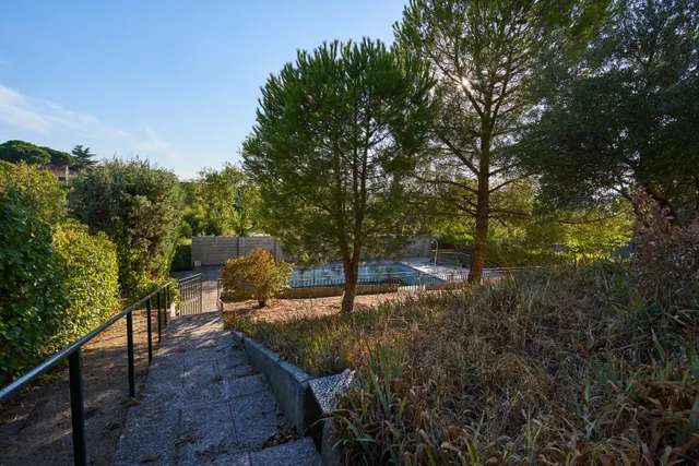 CHALET INDEPENDIENTE EN VENTA — 21