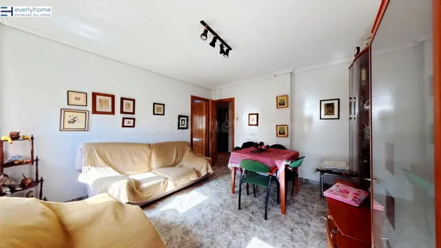 VIVIENDA EN AV. BLASCO IBAÑEZ / ISLA PERDIDA TOTALMENTE EXTE - foto 3
