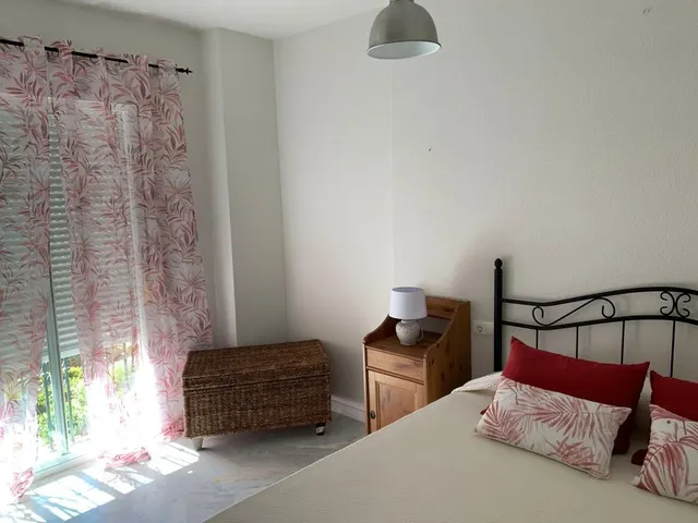 Estupendo piso 2 dormitorios, 2 baños, recinto cerrado. — 6