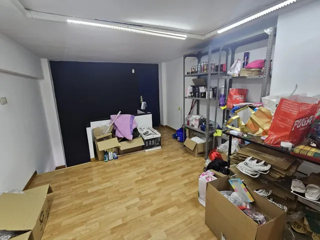 !!!!!se traspasa local comercial en plena calle centrica muy transitada en Ourense¡¡¡¡ — 23