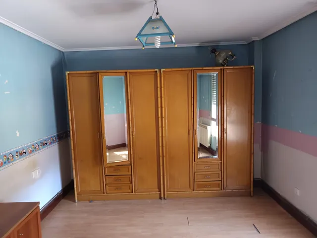 Venta de vivienda en planta primera y local en  planta baja unido a edificio de dos alturas en Gordexola — 16