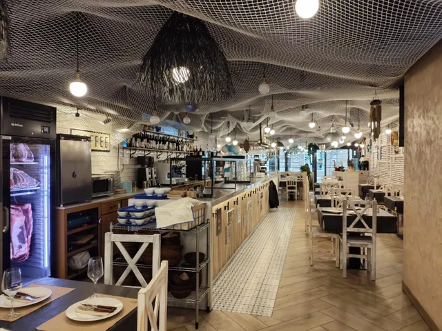 SE VENDE RESTAURANTE A PLENO RENDIMIENTO (CON INQUILINO SOLVENTE)  EN ZONA CENTRO EN OURENSE. — 9