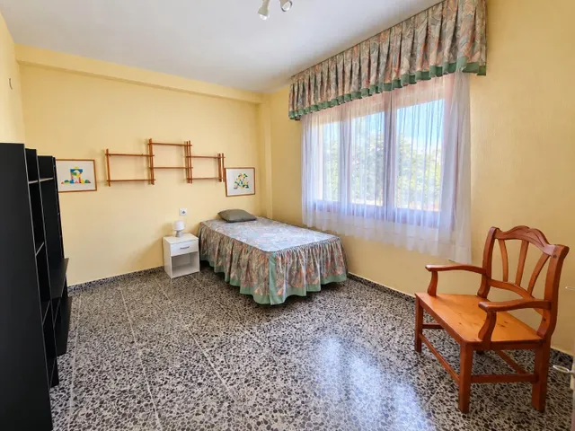 Vivienda con cuatro dormitorios en muy buen estado — 9