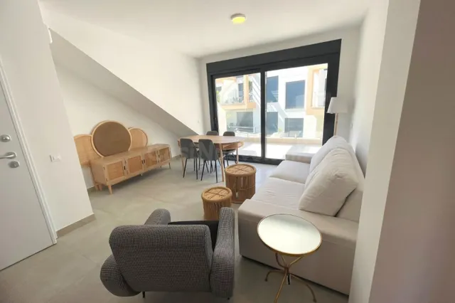 Impresionante Apartamento de Dos Dormitorios Orientado al Su - foto 3