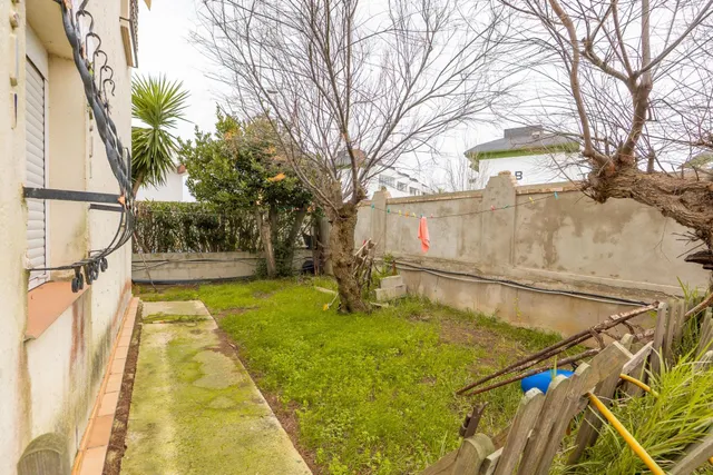 Parcela de 671m2 con 2 viviendas en Eucaliptus — 34