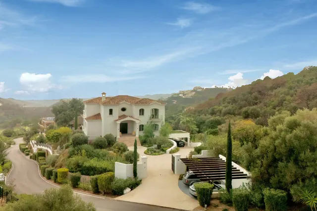 Chalet 5 habitaciones 858m² en venta - Costa del Sol — 44