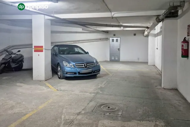 Piso y cochera en venta junto Acera de Darro. — 37