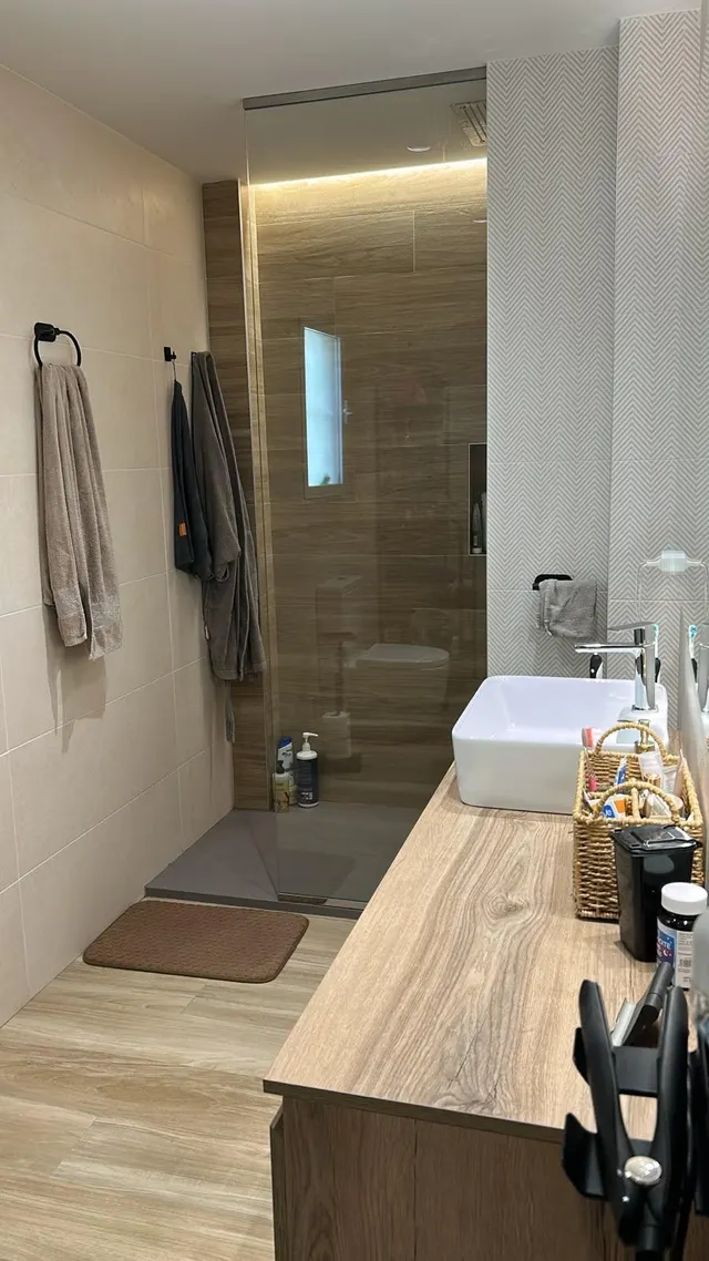 Bungalow Reformado en Montesol: Naturaleza y Confort — 50