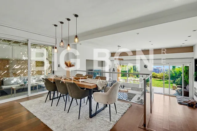 Exclusiva casa con vistas panorámicas — 18