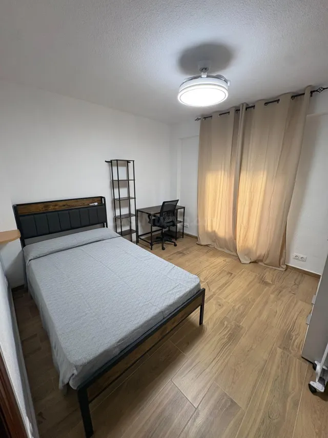 Piso alquiler Granada centro ( zona calle mesones) — 3