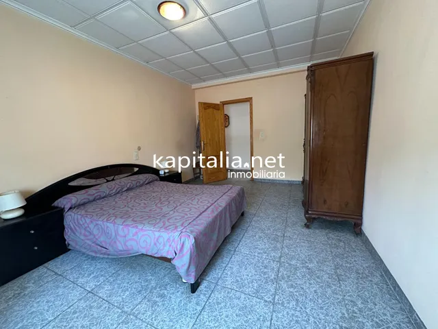 Chalet a la venta en Cocentaina, Alicante. — 31