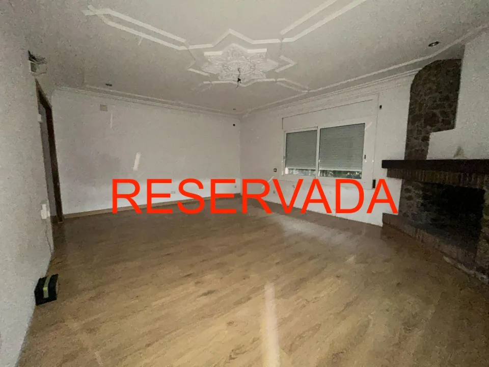 CASA PARA REFORMAR