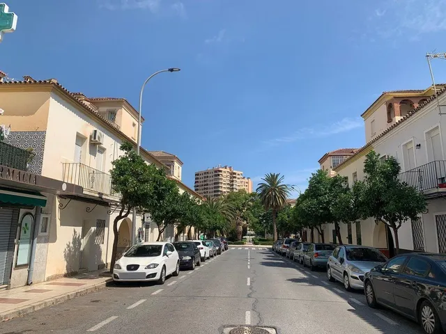 Piso reformado y luminoso con 2 balcones en Las Chapas, junt - foto 3