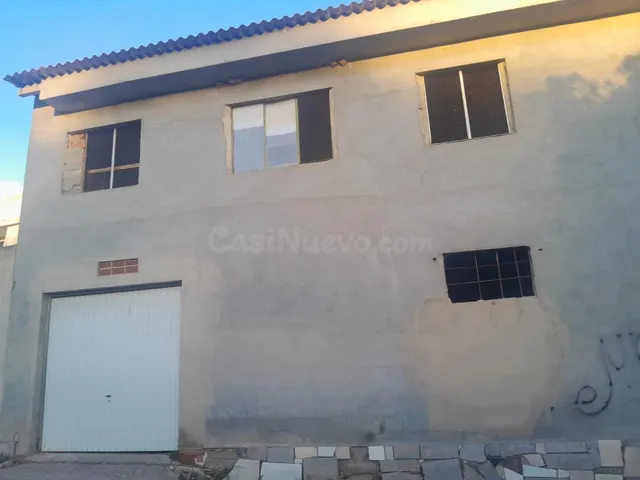 Casa en Losa del Obispo de 238 m2 - foto 3