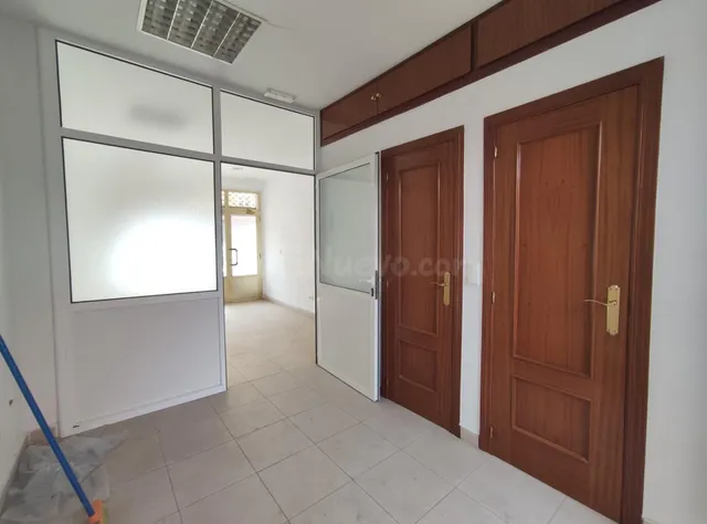 ¡Oportunidad única! Oficina en venta en Calle Padre Flórez - foto 5