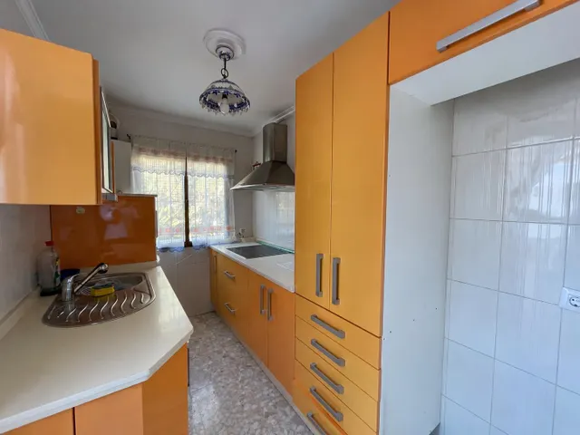 Chalet 4 habitaciones 160m² en venta - AVD. DE EUROPA — 14