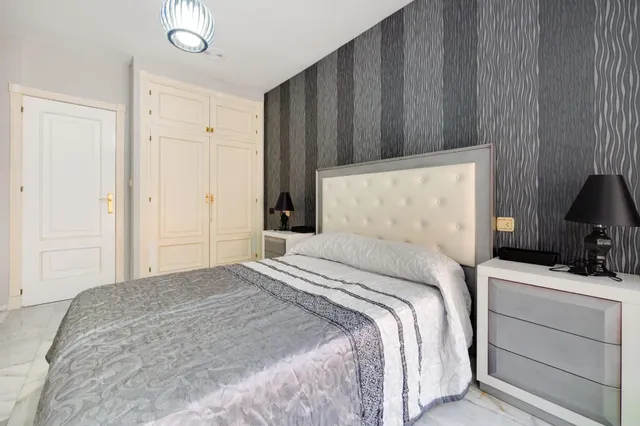 Venta Apartamento, Playa de Los Locos,  Primera línea de playa Torrevieja piscina comunitaria — 7