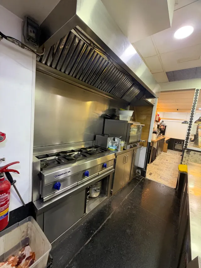 Local comercial 183m² en alquiler - Centro — 9