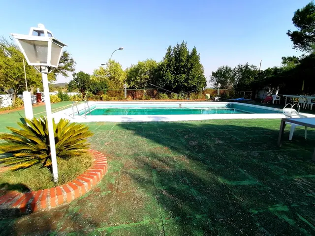 Amplio Chalet en Cáceres con Piscina en la Zona de la Montañ - foto 5