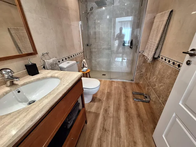 Atico centrico  en planta con terraza en duplex, trastero y piscina — 18