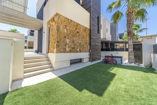 Espectacular Chalet Nuevo en Lomas de Cabo Roig, — 11