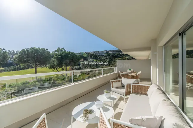 Venta de piso con tres dormitorios en Mijas Costa, Málaga, C - foto 3