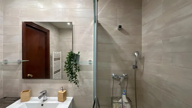 Casa independiente en la almunia de doña — 48