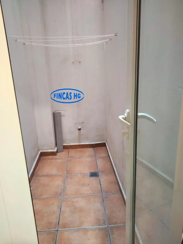 Edificio de ocho viviendas en pleno centro de Alicante. — 23