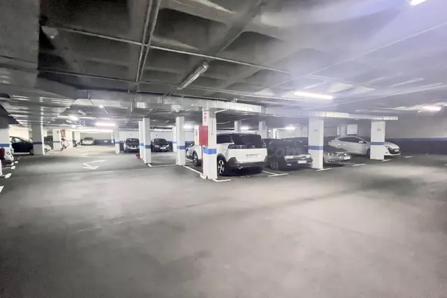 Se vende plaza de garaje en la zona centro de Móstoles. — 5