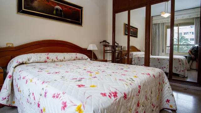 Piso en Elda, con amplia terraza y vistas a parque y jardín — 10