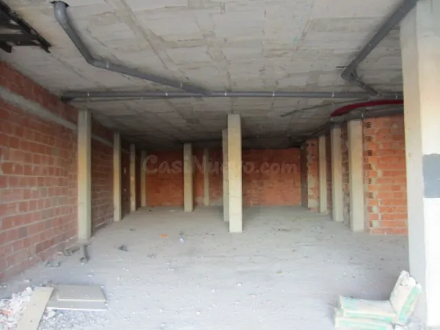 LOCAL COMERCIAL DE 150 M2 EN LA HOYA - foto 2