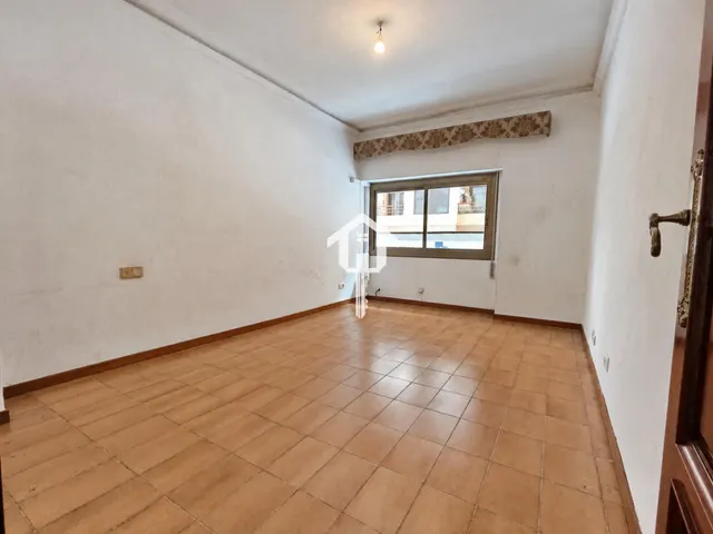 1ª planta de 102 m2 con patio en pleno centro de Alicante: edificio con ascensor — 24