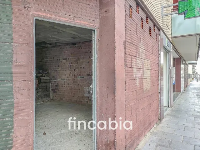 Local comercial en venta en Santa Coloma de Farners. — 6
