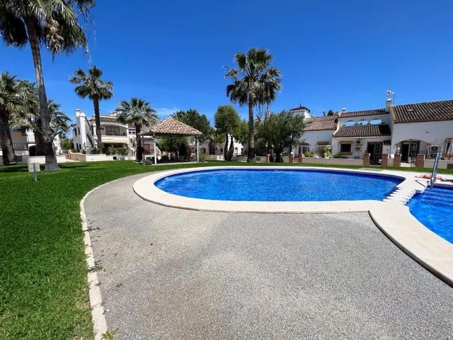 Casa 2 habitaciones 87m² en venta - Villamartín-Las Filipinas — 40