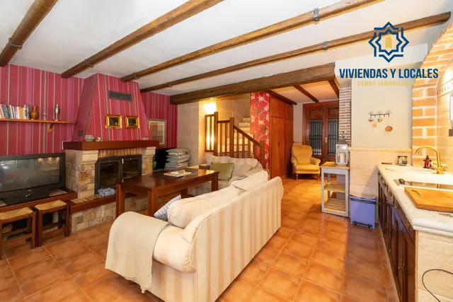 MAGNÍFICO CHALET EN URB. SUEÑOS DE CADIMA, ALHENDIN — 41