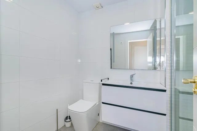 ¡PISO REFORMADO EN ALQUILER CON VISTAS ESPECTACULARES EN GRANADA! — 19