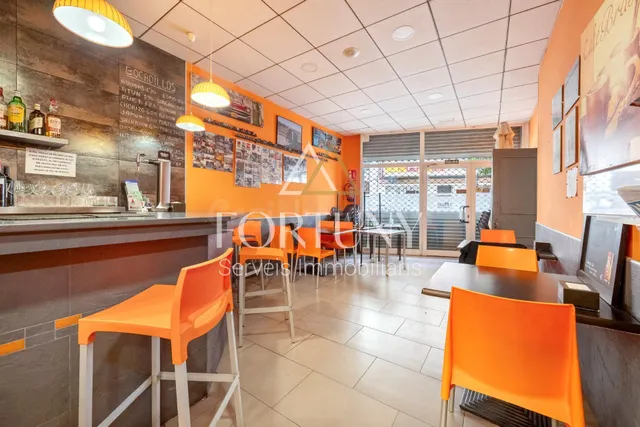 Piso y Bar en Venta en Zona Centro de Reus - foto 2