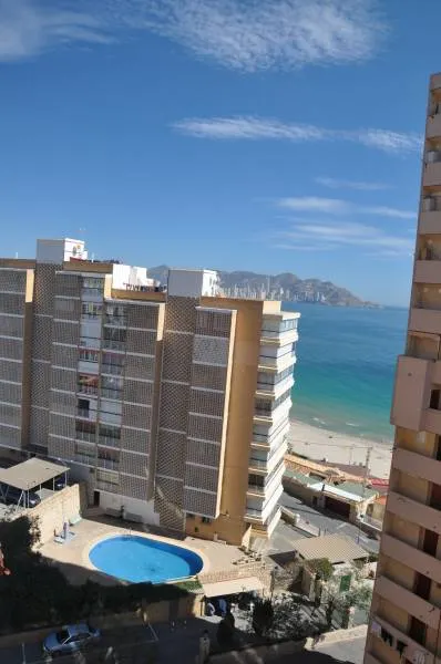 Bonita vivienda de 3 dorm. 2 baños para entrar a vivir, vistas despejadas. — 13