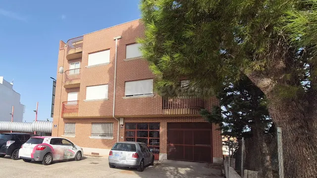 ÁTICO VENTA VILLARES DE LA REINA. Urbis te ofrece un ático e - foto 5