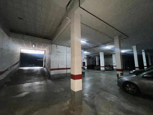 Garaje 30m² en venta - Centro