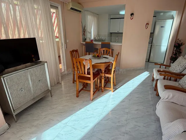 Apartamento en Segunda línea de Playa. - foto 5
