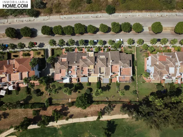 Adosado en Lauro Golf con piscina, pádel, golf, 4 terrazas y orientación sur — 6